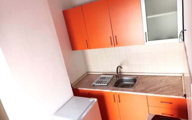 Quiet Apartment by the sea Num9495