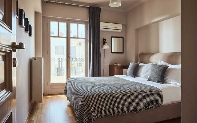 Plaka's Villa with Breathtaking Acropolis View