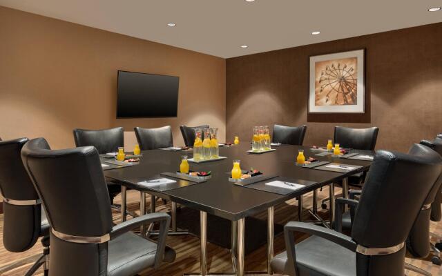 Twelve Downtown, Autograph Collection