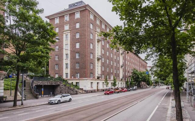 Bright one-room studio in the heart of Kallio