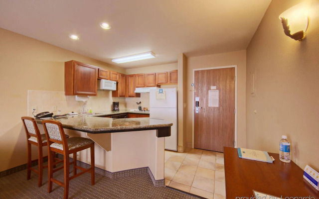 Staybridge Suites Lubbock - University Area by IHG