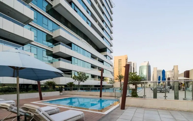 KOHH – Studio in DAMAC Maison Canal Views