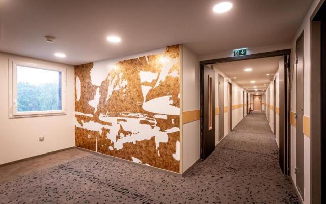 Ibis Styles Valenciennes Petite Foret