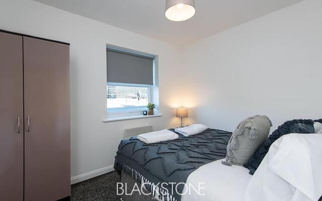 Quincy 2, Modern one bedroom apartment by Bpne Properties