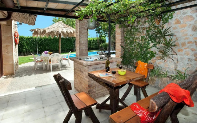 Villa TIA