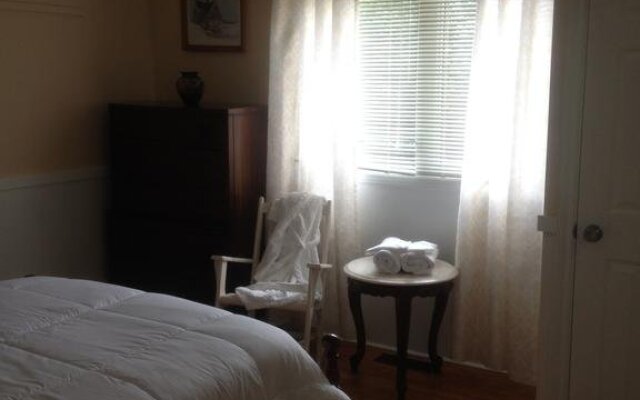 Amelie Bed and Breakfast