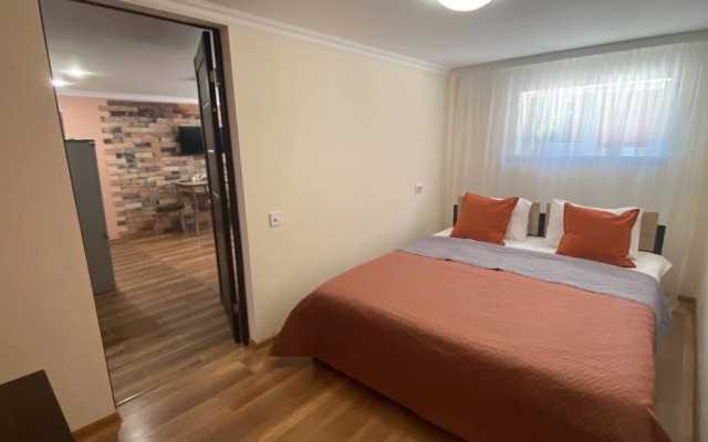 Атмосфера Апартаменты Владикавказ Братьев Габайраевых 30