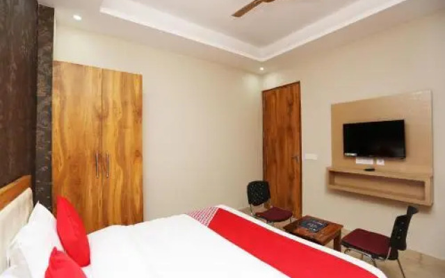 Palm Garden Suites By OYO Rooms