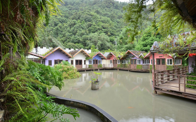 Tai Yi Red Maple Resort
