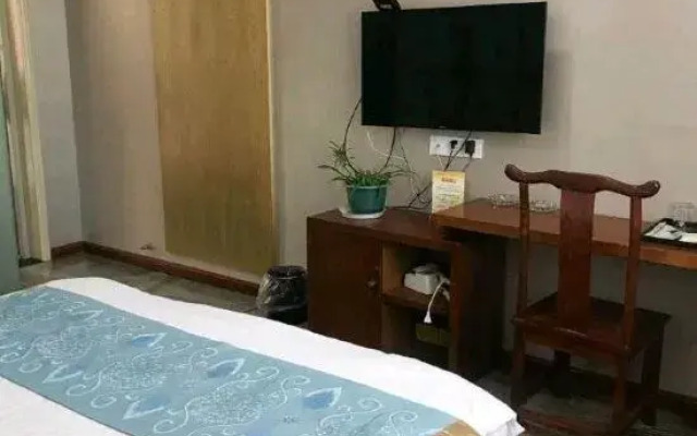 Yingshan Xinwan Hotel