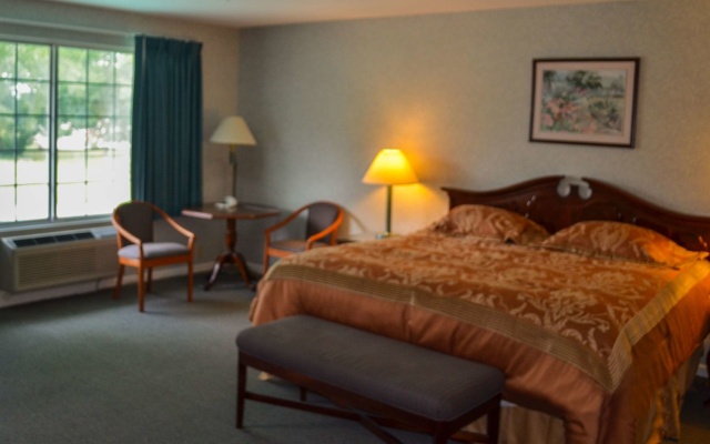 Surrey Inn Ashland