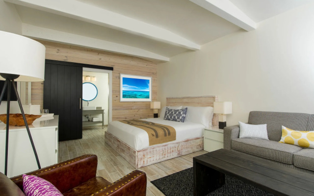 Blue Flamingo Resort Key West