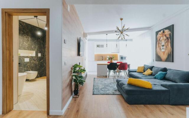 Urban Safari at EAS Residence