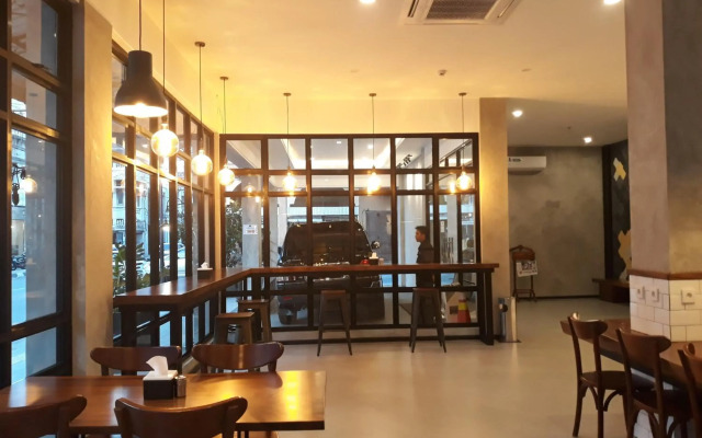 Kama Hotel