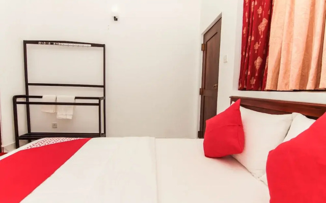Oyo 127 Eestee Rest - Negombo