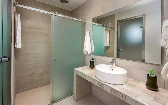 Poseidon Beach Hotel