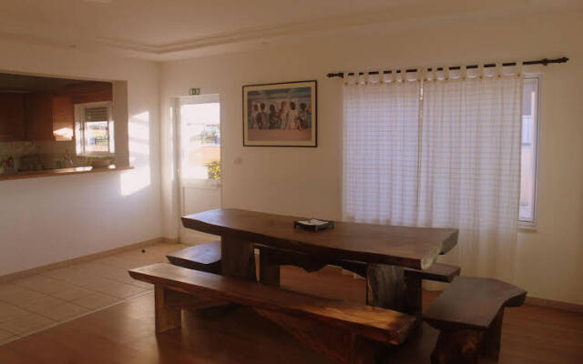 Almagreira Surf Hostel