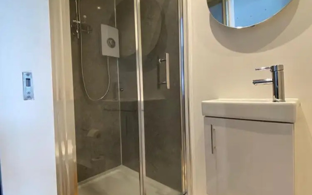 Penlea 1-bed Flat With Harbour View in Tarbert