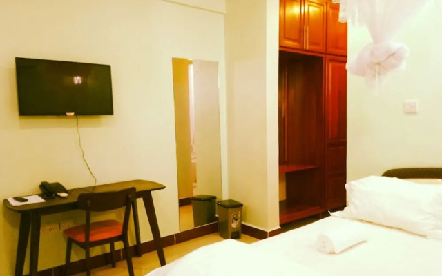 Nemarts Hotel