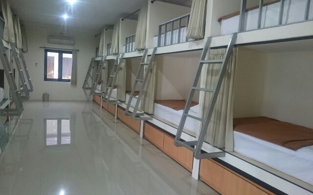 Dormitory Tourism Mirah Banyuwangi