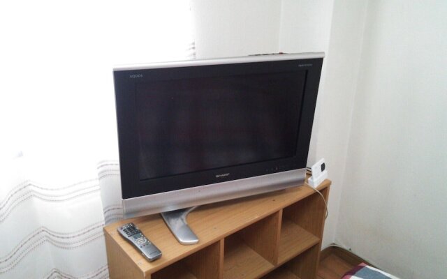 Shinjuku Road Building 201