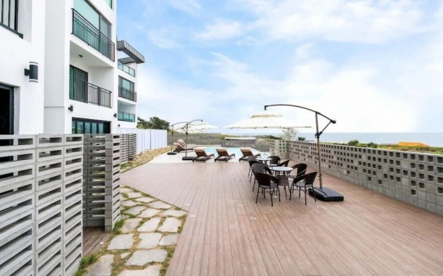 Badam pool villa