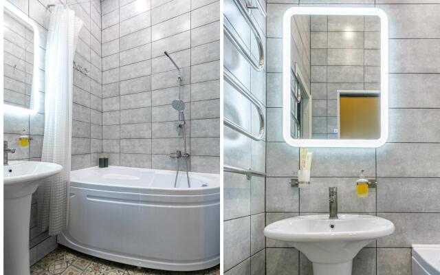 SeApart. На Большом 13 (бывш. Апартаменты на Большом проспекте Петроградской Стороны)