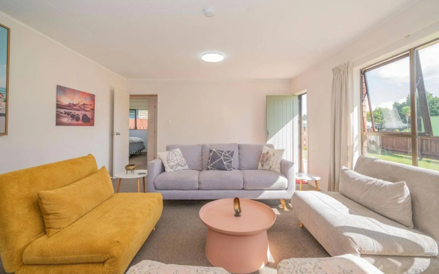 Hosts on the Coast Cosy on Cath – Guest Rooms – Whitianga