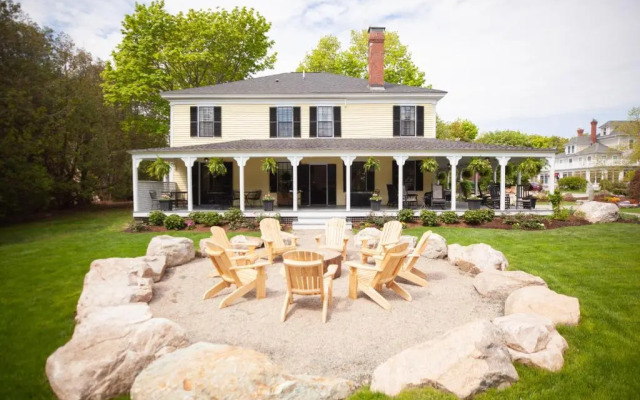 Yellow House Inn