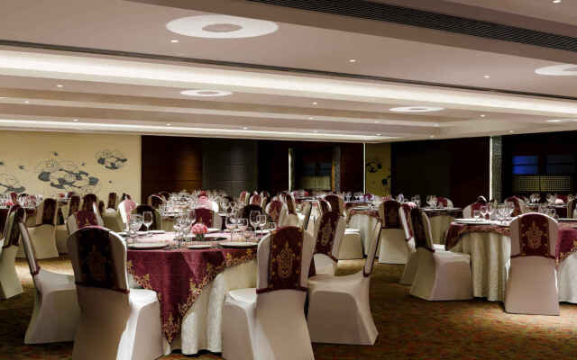 Grand Mercure Vadodara Surya Palace Hotel