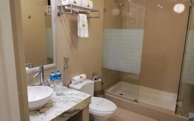 Limaq Hotel