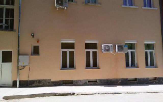 River Port Apartment 2