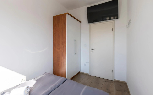 Ferula, 3 bedroom apartment near beach Bačvice