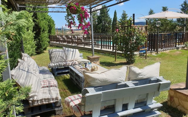 Villa With Swimming Pool - air Conditioning - Siena - 10 People - Tuscany Crete