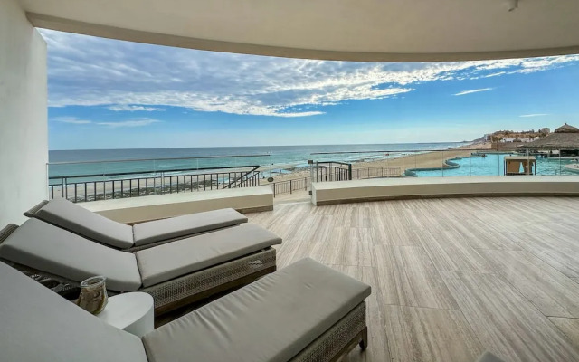 3BR Ground Floor Condo With Direct Pool Access