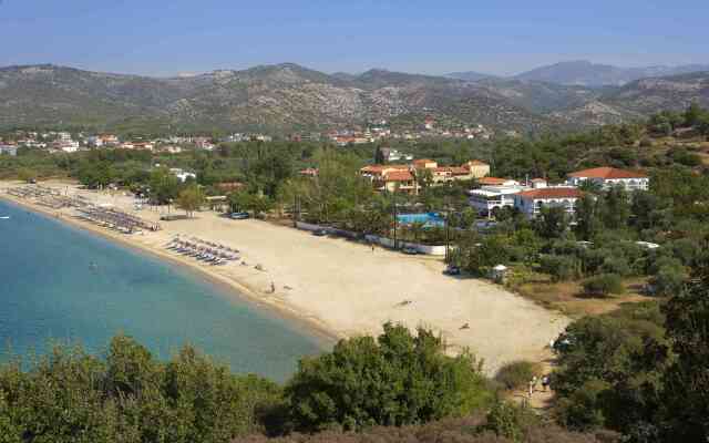 Kamari Beach Hotel