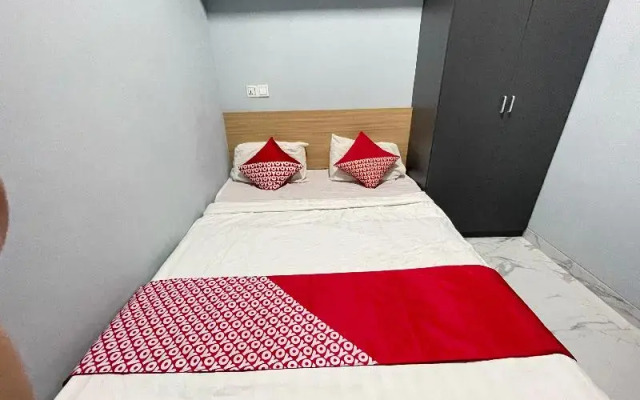 OYO 90527 Homestay 81 Baloi - A