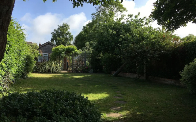 11 Beech Road