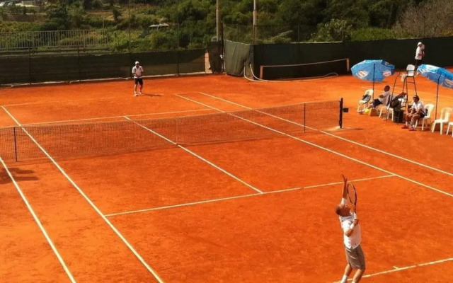 Selva 1 Lake View Apartment in Ghiffa With Pool