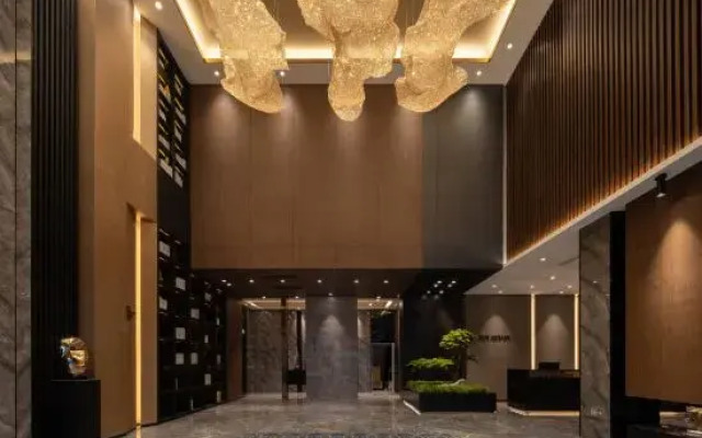 Giorgio Morandi Hotel