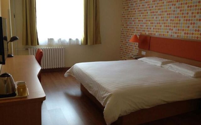Aifeel Hotel (Zibo Liantong Road Mingqing Street Branch)