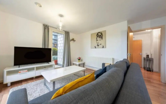 2 Bed-sleeps 6-free Parking-gym-terrace