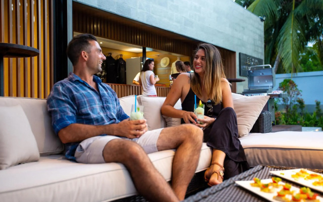Meridian Adventure Marina Club & Resort