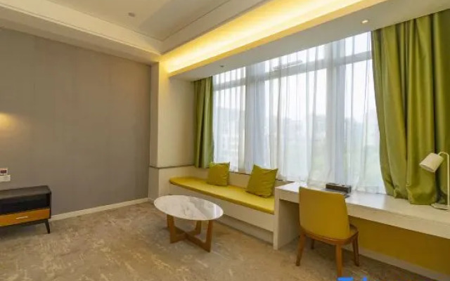 Lily’s Hotel