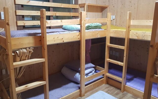 Woljeong view Guesthouse - Hostel