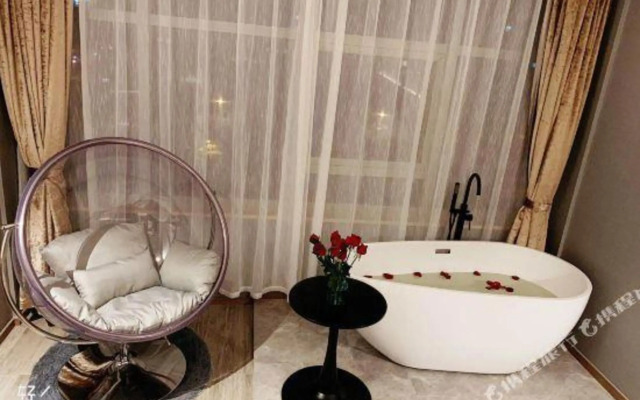 YahaoZhenxuan Hotel (ZhangJiaGang Shopping Park Branch)