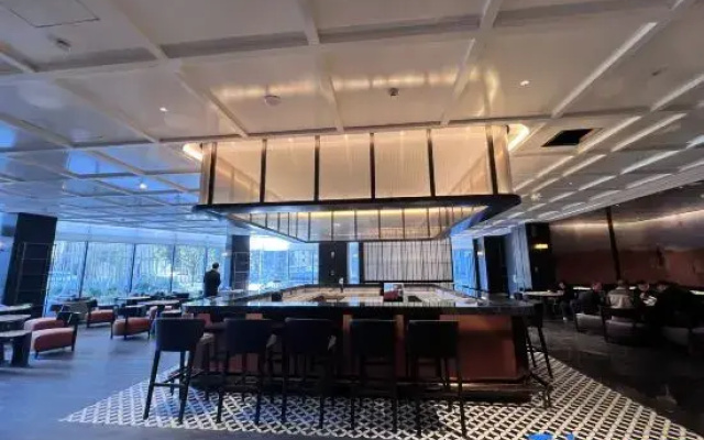 Weinan Guibinlou Hotel