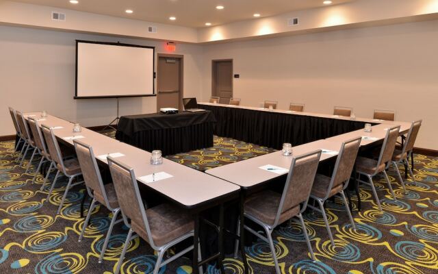 Homewood Suites by Hilton Cincinnati Mason