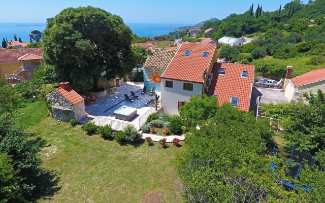 Holiday Home Ana's Paradise