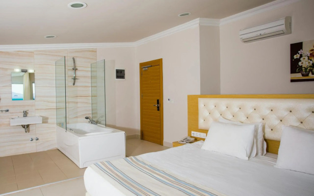 Dragut Point North Hotel